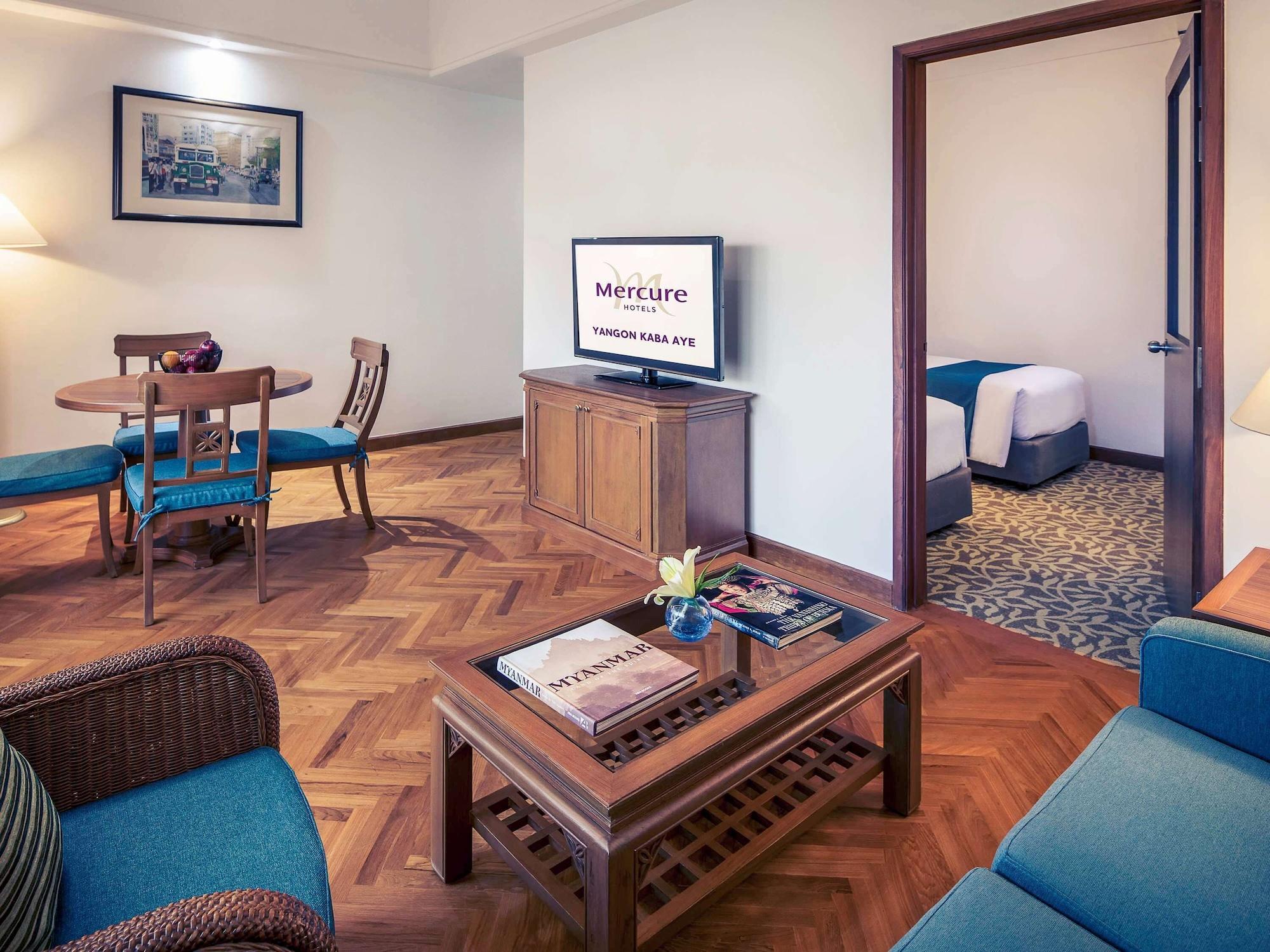Mercure Yangon Kaba Aye Экстерьер фото