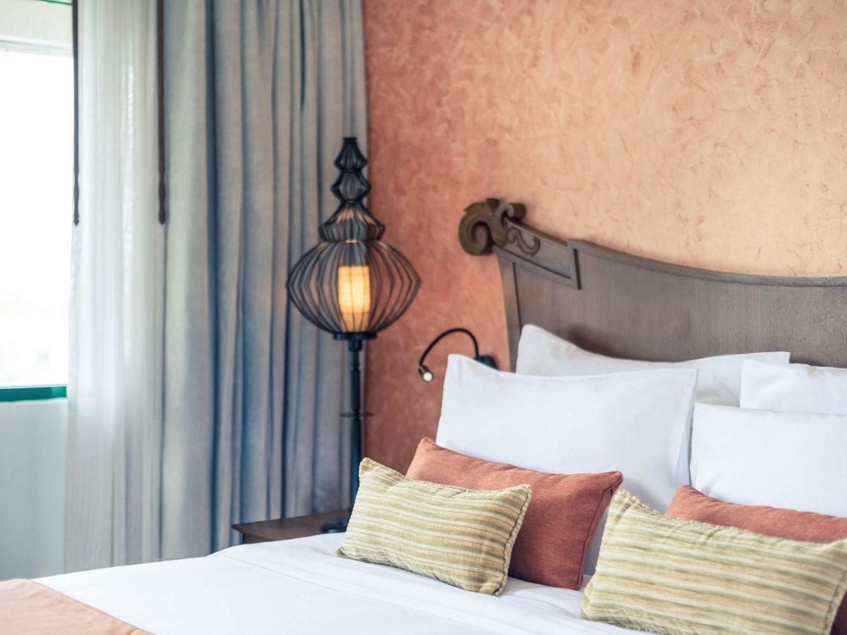 Mercure Yangon Kaba Aye Экстерьер фото