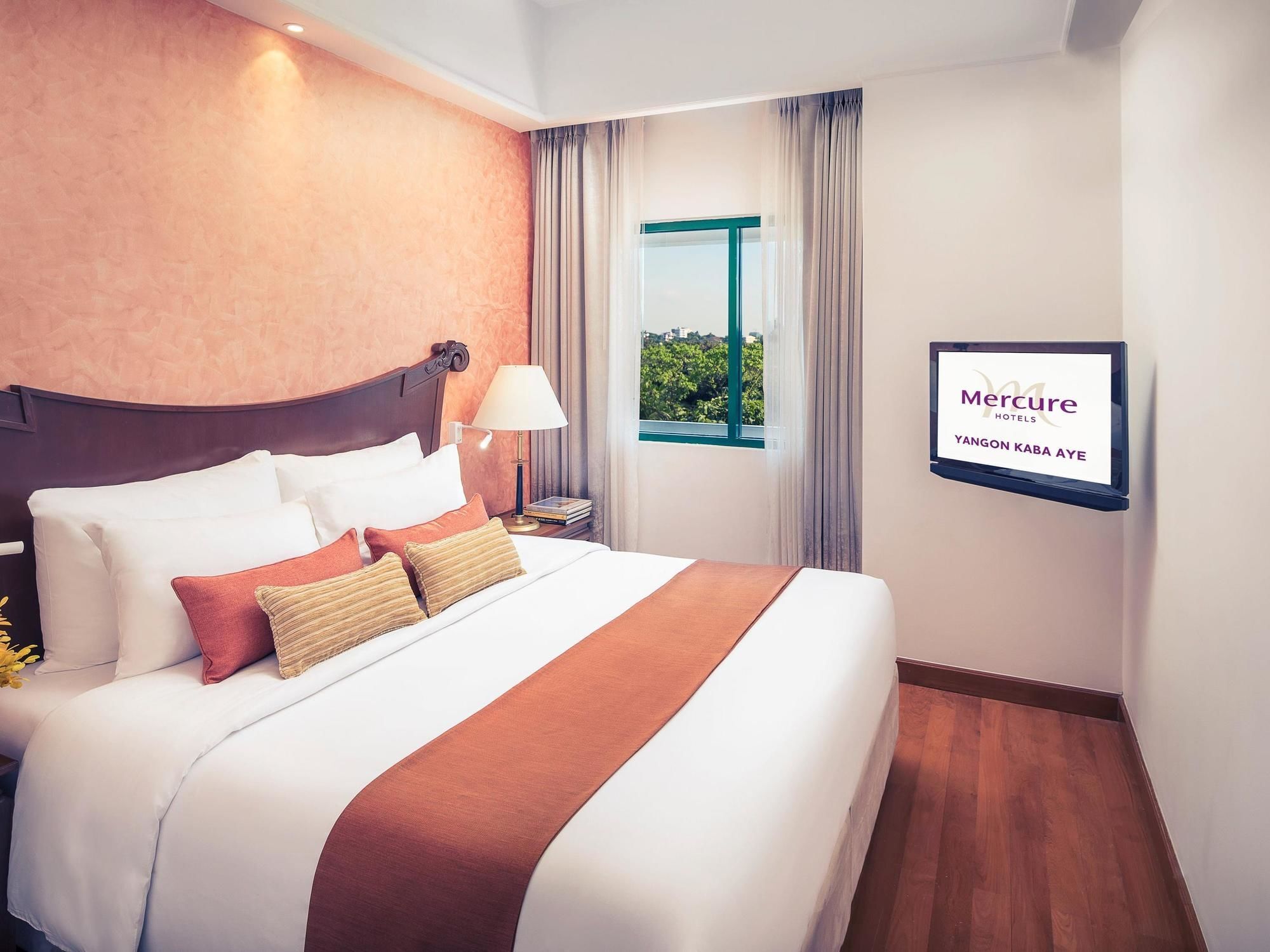 Mercure Yangon Kaba Aye Экстерьер фото
